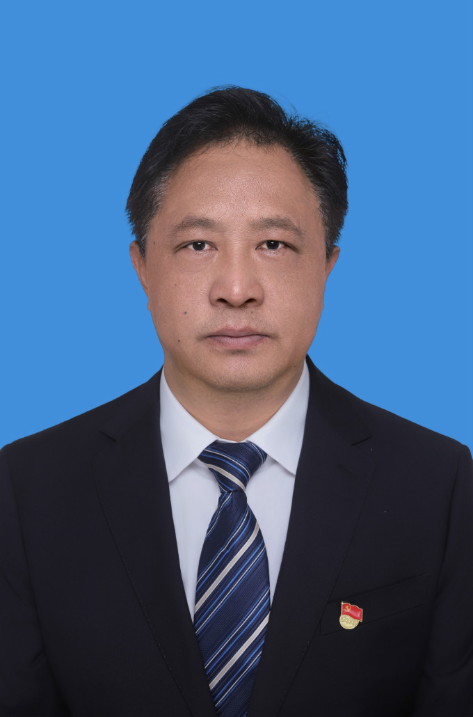 達(dá)瓦扎西（黨委委員、監(jiān)事會主席）